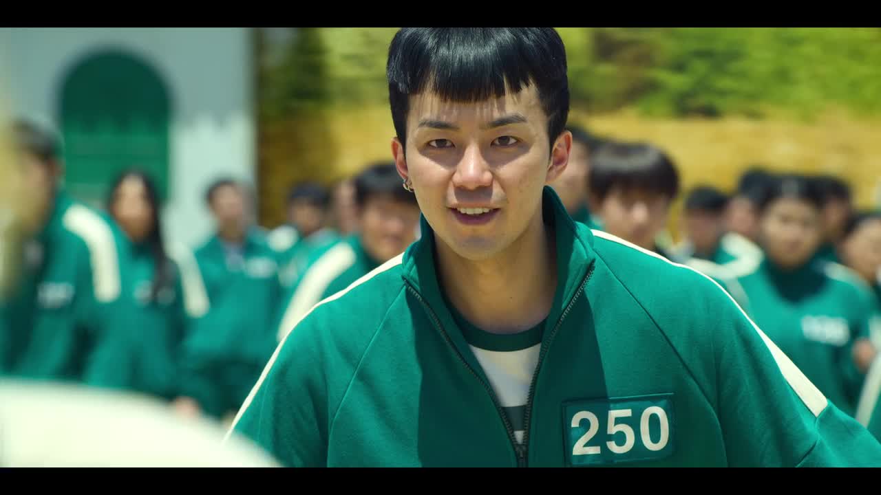 Игра в кальмара 1 сезон 1 серия